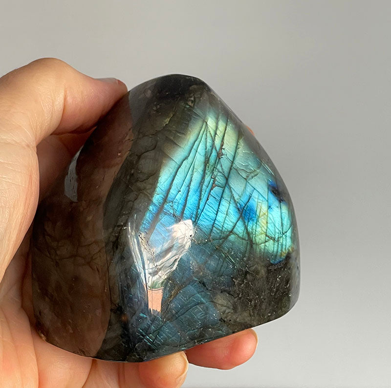 Göz Alıcı Labradorit