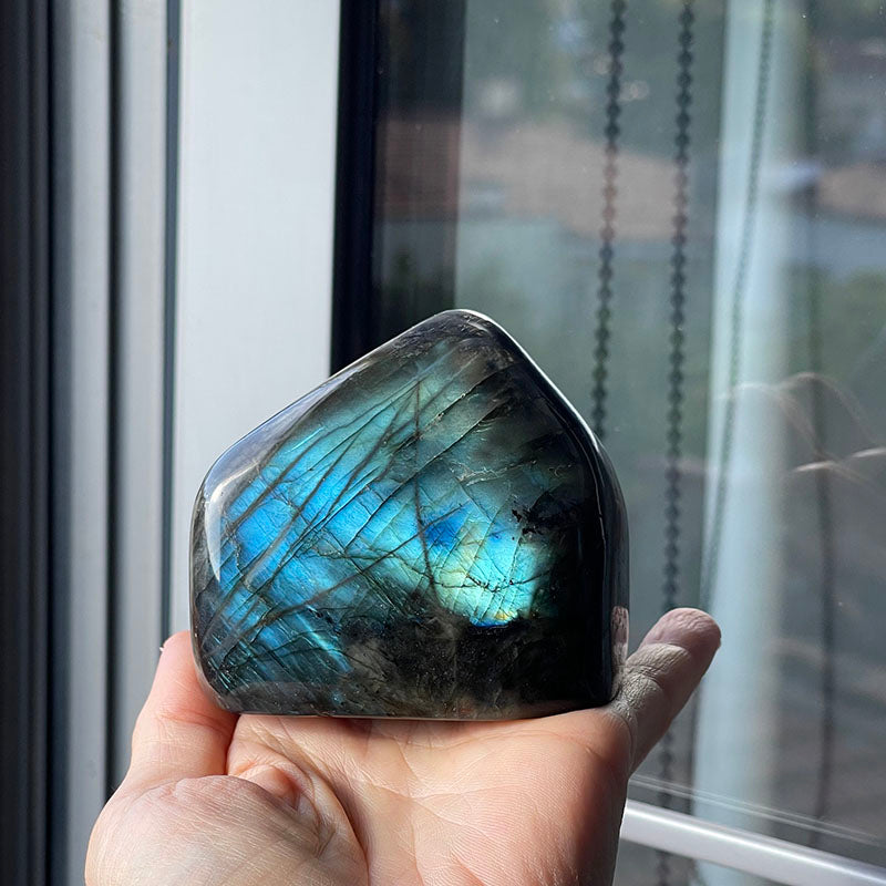 Göz Alıcı Labradorit