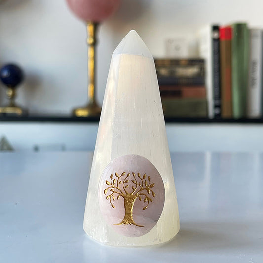 Yaşam Ağacı'nın Işığında