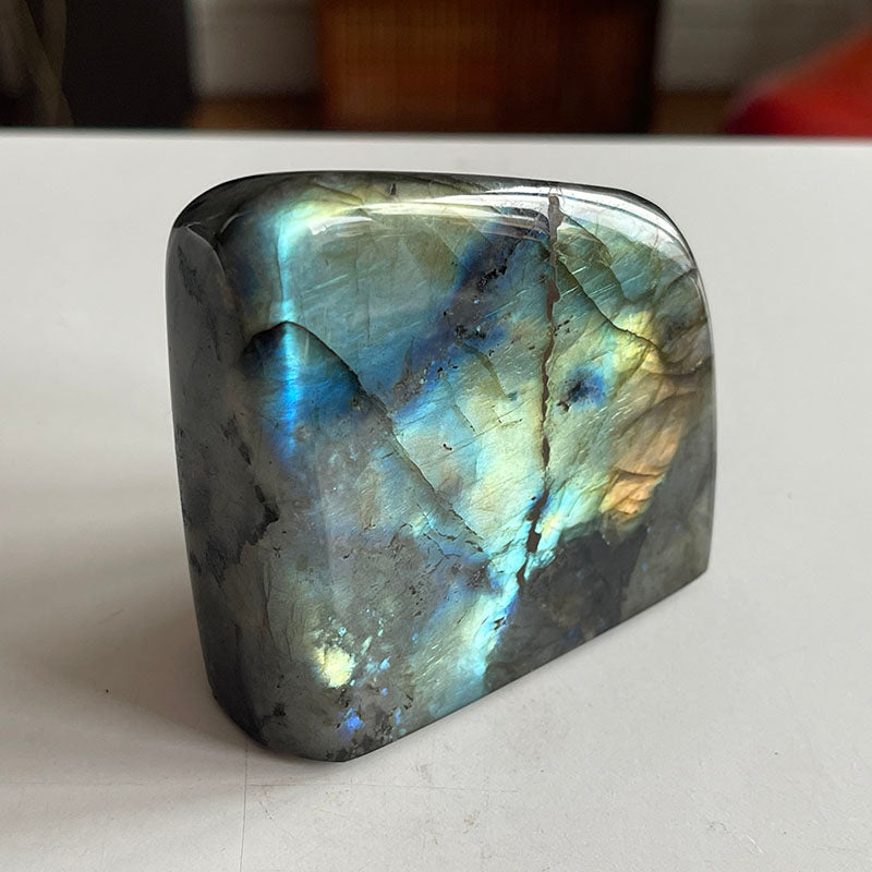 Göz Alıcı Labradorit