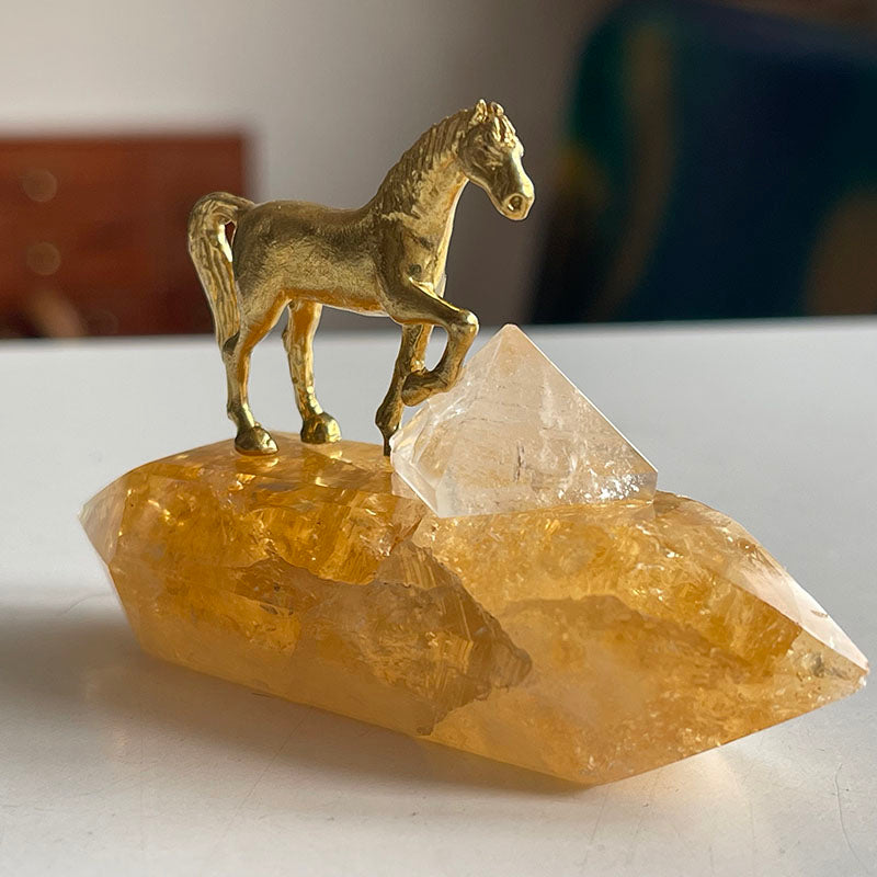 Cesaretle İleri Doğru