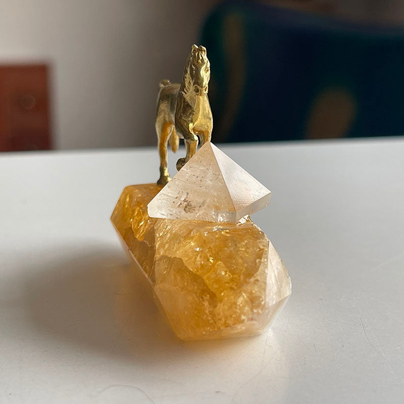 Cesaretle İleri Doğru