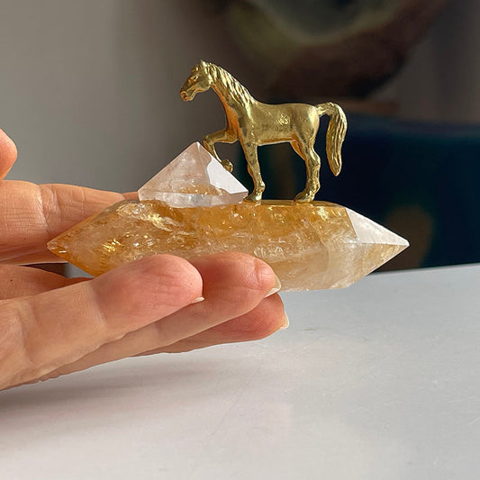 Cesaretle İleri Doğru