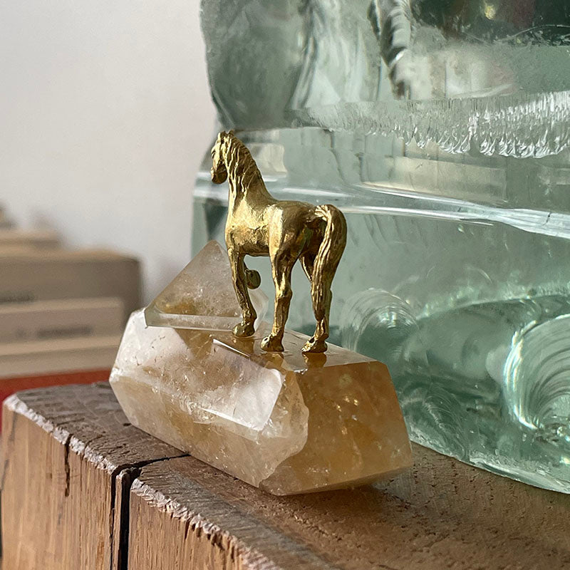 Cesaretle İleri Doğru